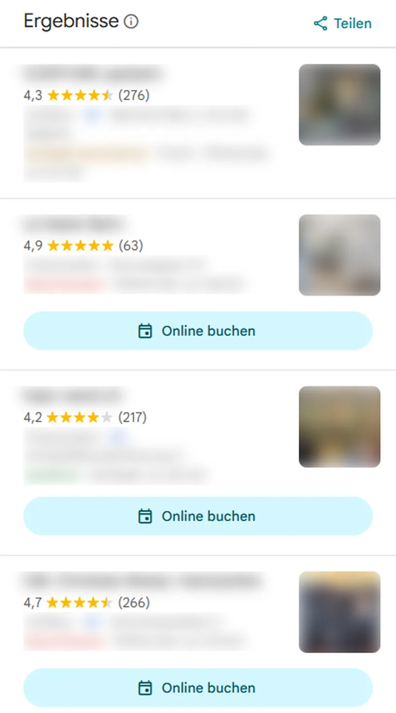 Echte Google-Maps-Einträge von Coiffeur-Salons mit Fotos, Sternebewertungen und dem Knopf «Online buchen»; Namen und Fotos unkenntlich